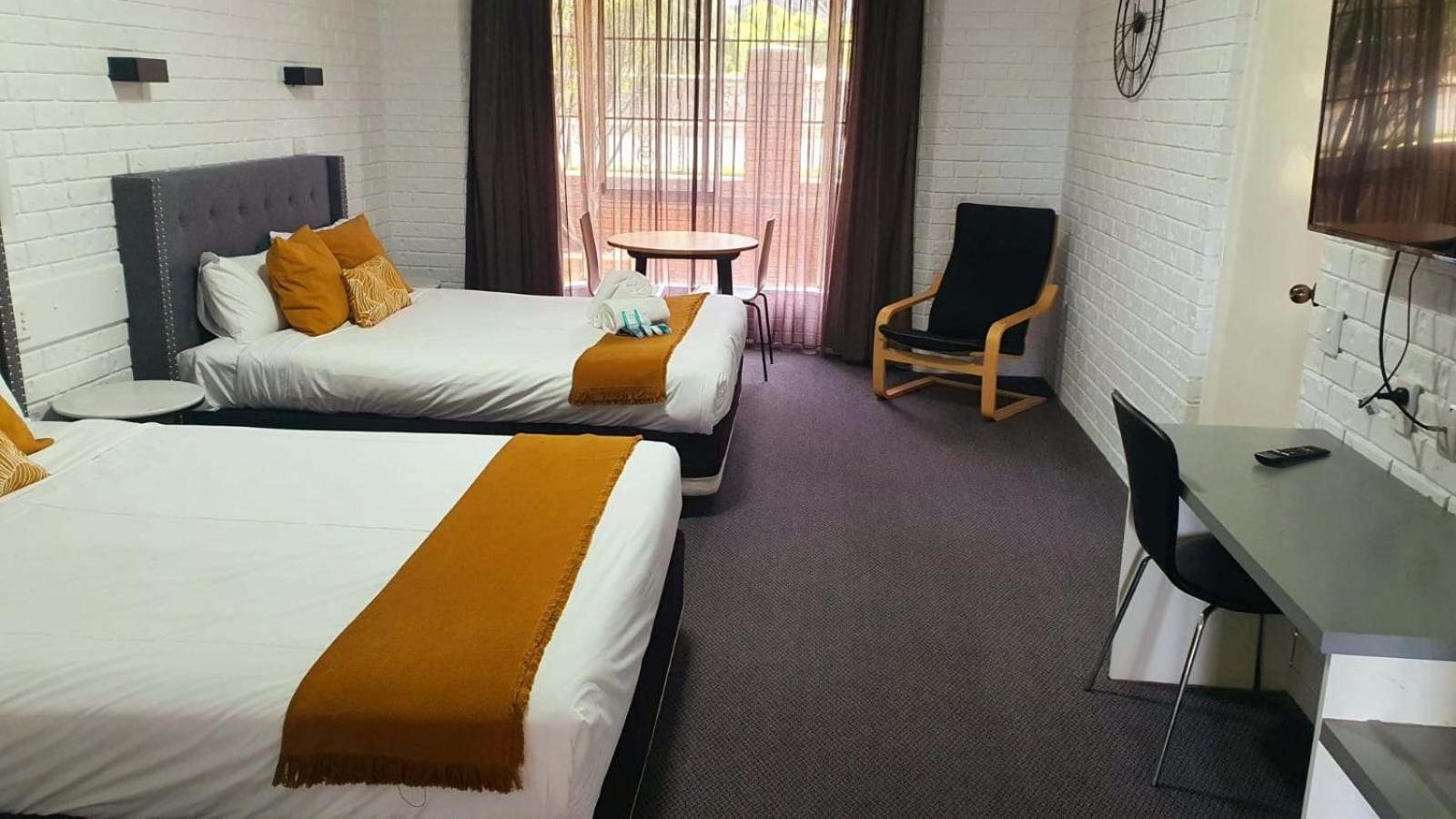 Twofold Bay Motor Inn Eden Buitenkant foto